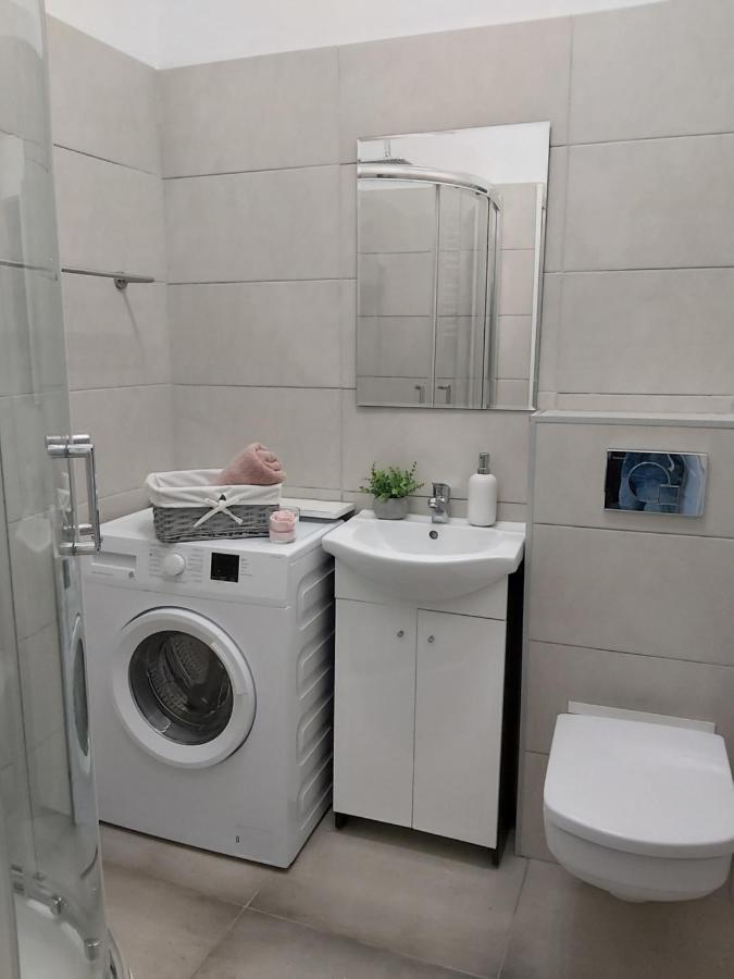 Be In Gdansk Apartments - Studio Mariacka - Old Town Exteriör bild